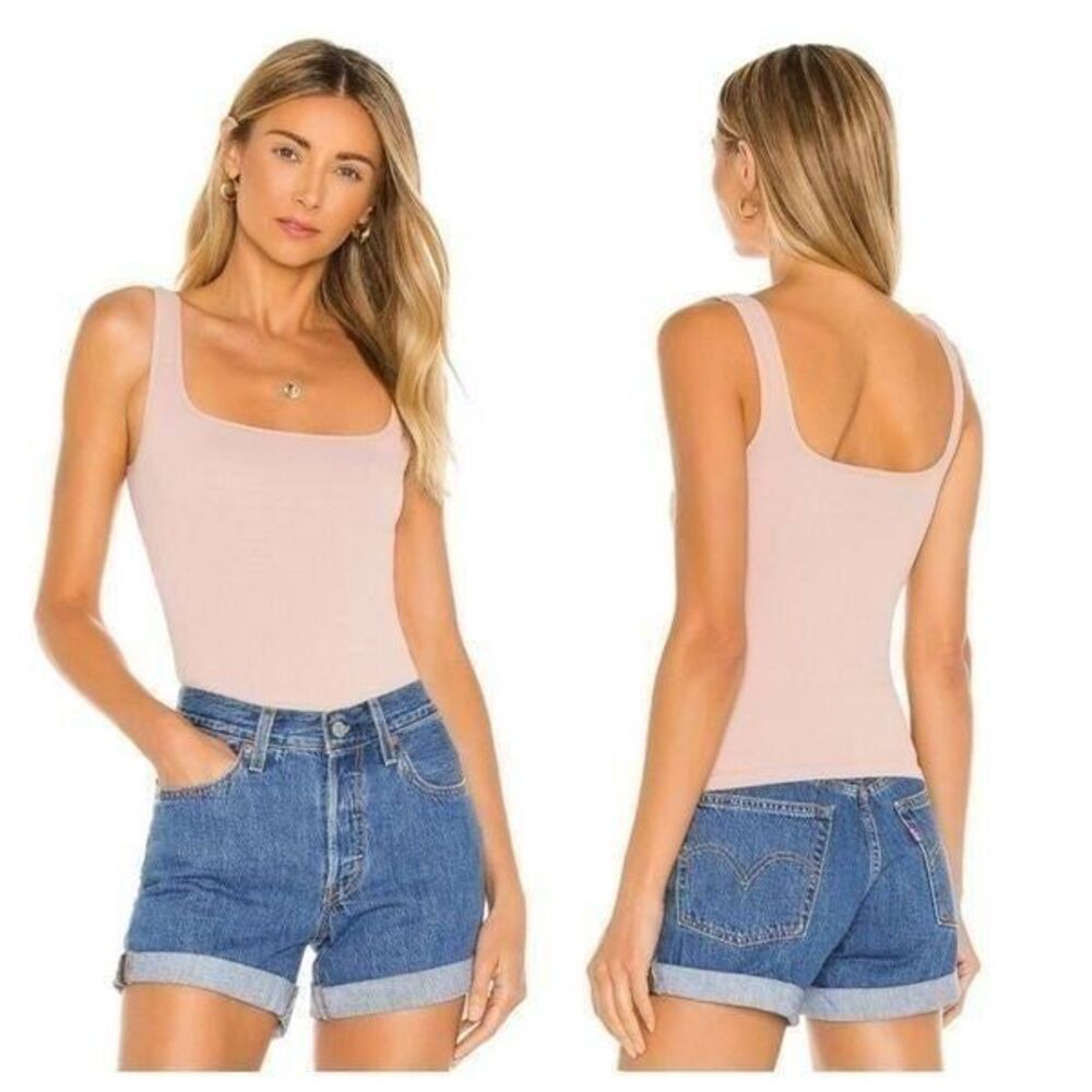 FREE PEOPLE SQUARE ONE SEAMLESS CAMISOLE IN NUDE SZ M/L